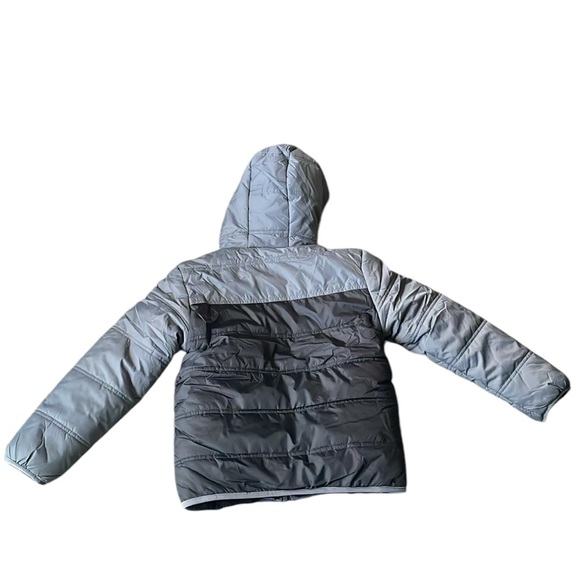 Eddie Bauer - Youth Reversible Winter Jacket - Picture 5 of 7